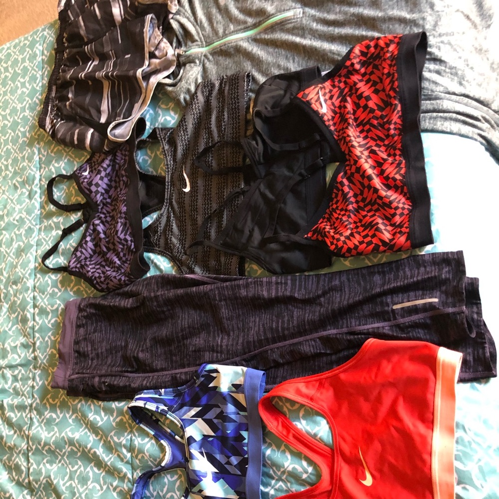Nike Sports Bra Pullover Leggings Bundle